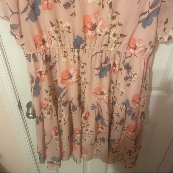 Light Pink Floral Dress - Picture 9 of 9